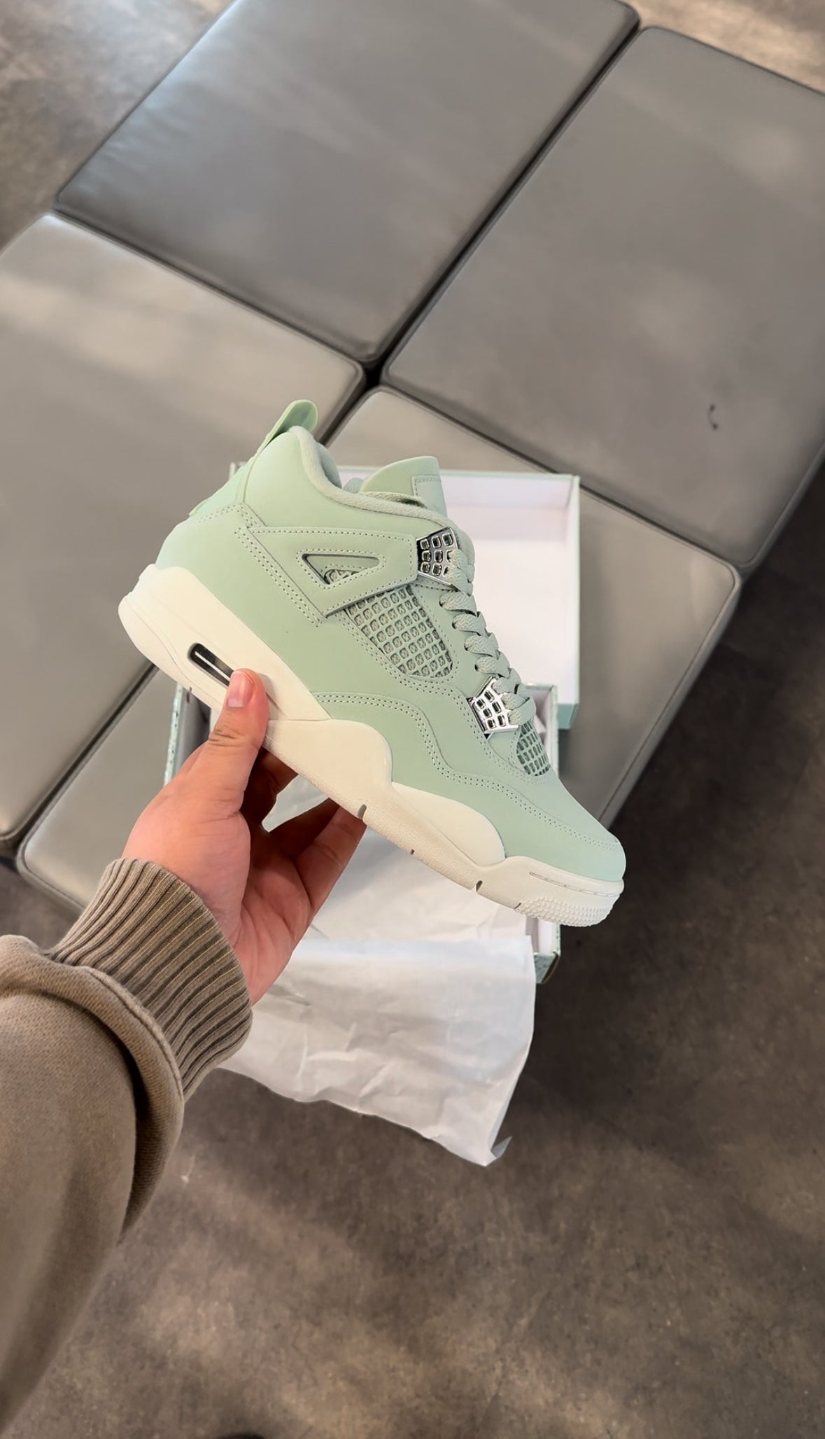 Air Jordan 4 Seafoam Sail