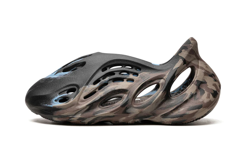 Yeezy Foam RNNR 'MX Cinder'