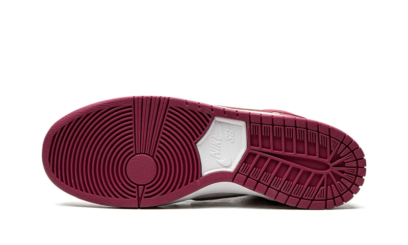 SB Dunk High Sweet Beet