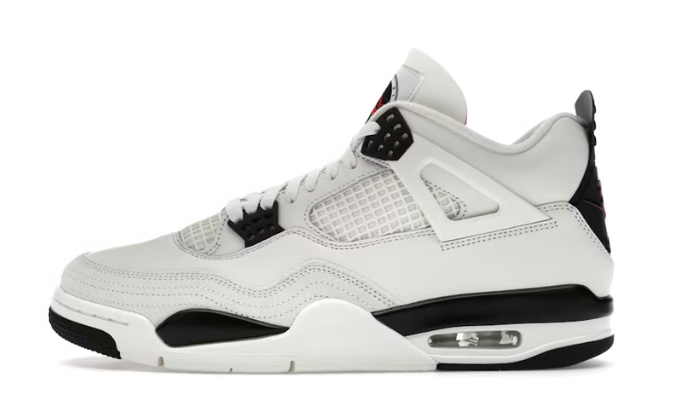 Air Jordan 4 Flight Club