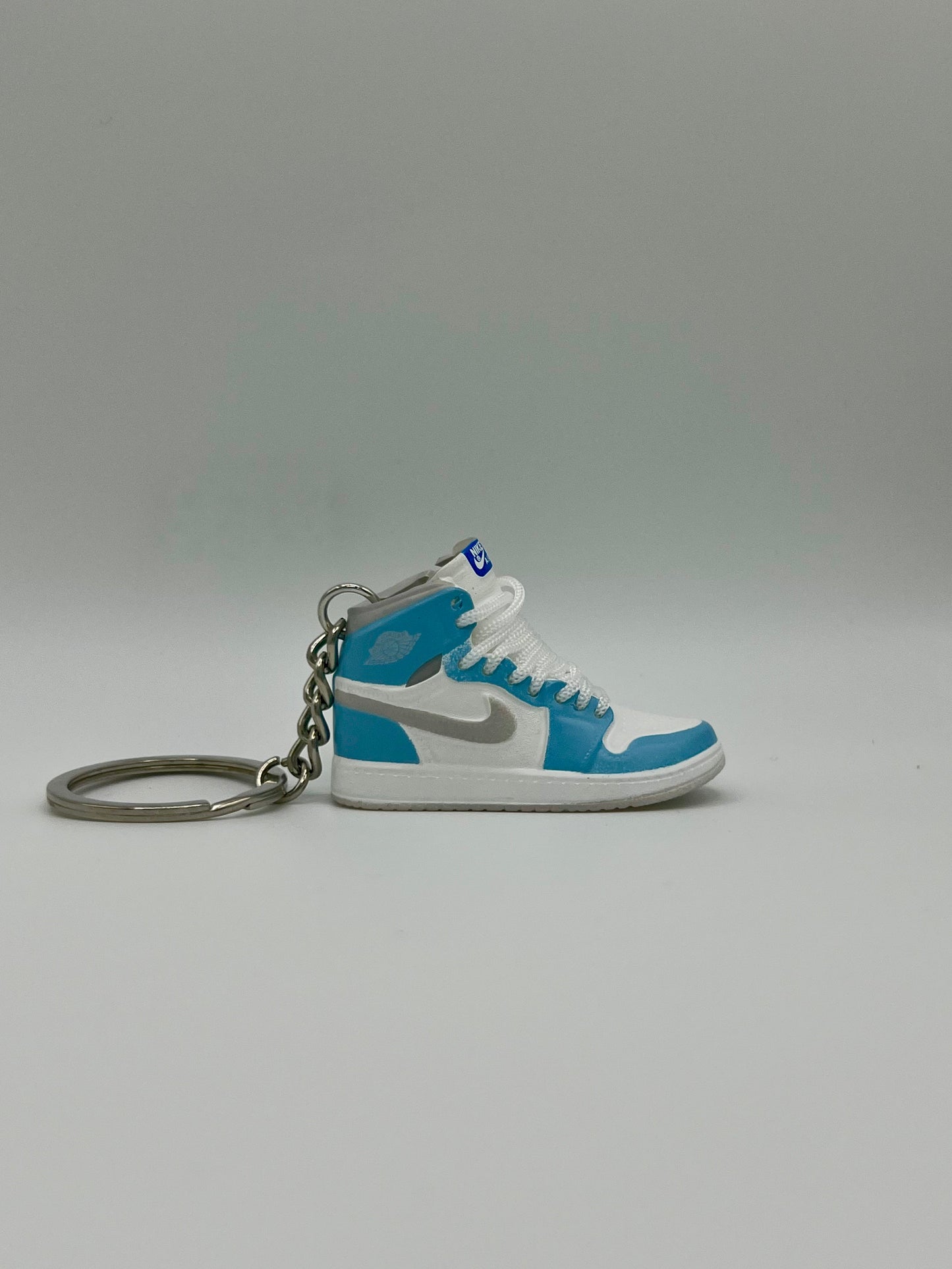 Jordan 1 High Hyper Royal